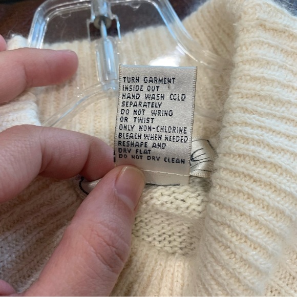 Women’s Vintage Cezanne Silk Angora Lambswool Blend Ivory Beaded Sweater Sz Med - Picture 7 of 10